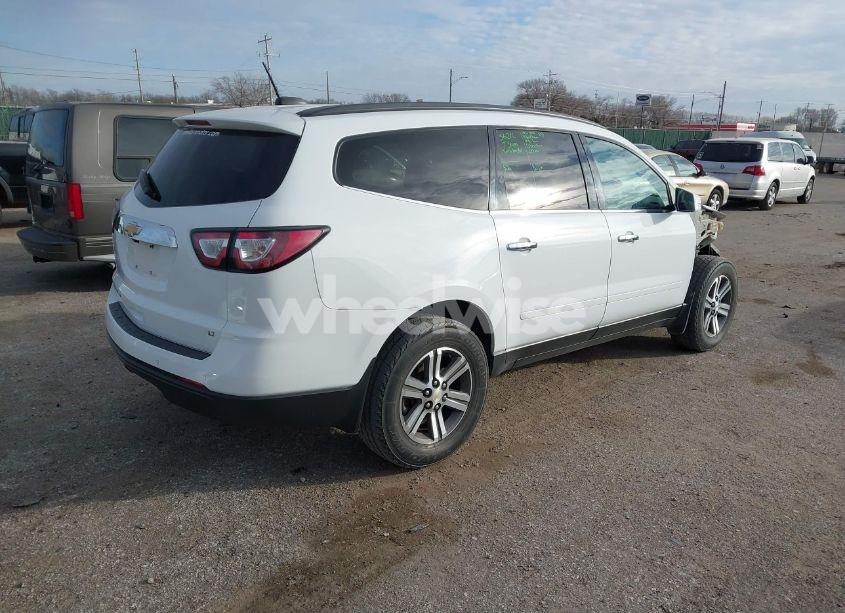 Photo 4 of 2017 Chevrolet Traverse 2LT (VIN 1GNKVHKD2HJ272667)