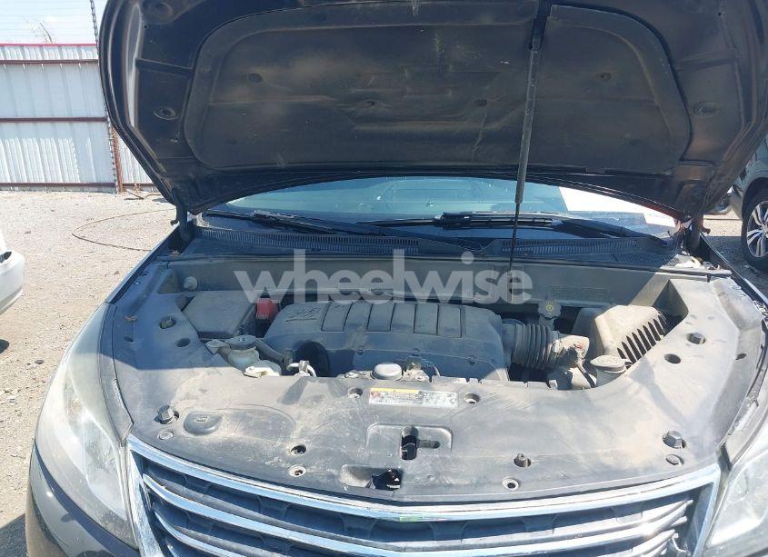 Photo 10 of 2015 Chevrolet Traverse 2LT (VIN 1GNKVHKD3FJ153829)