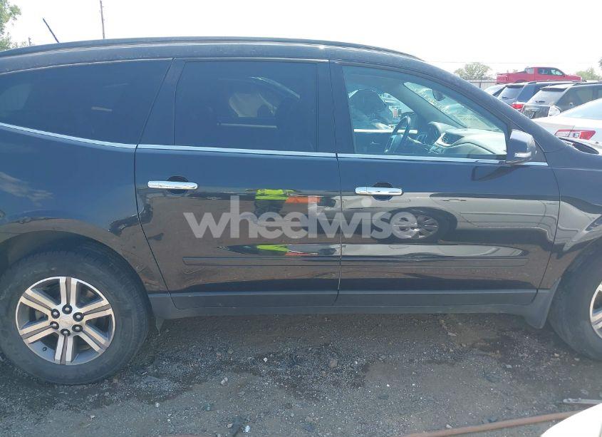 Photo 13 of 2015 Chevrolet Traverse 2LT (VIN 1GNKVHKD3FJ153829)