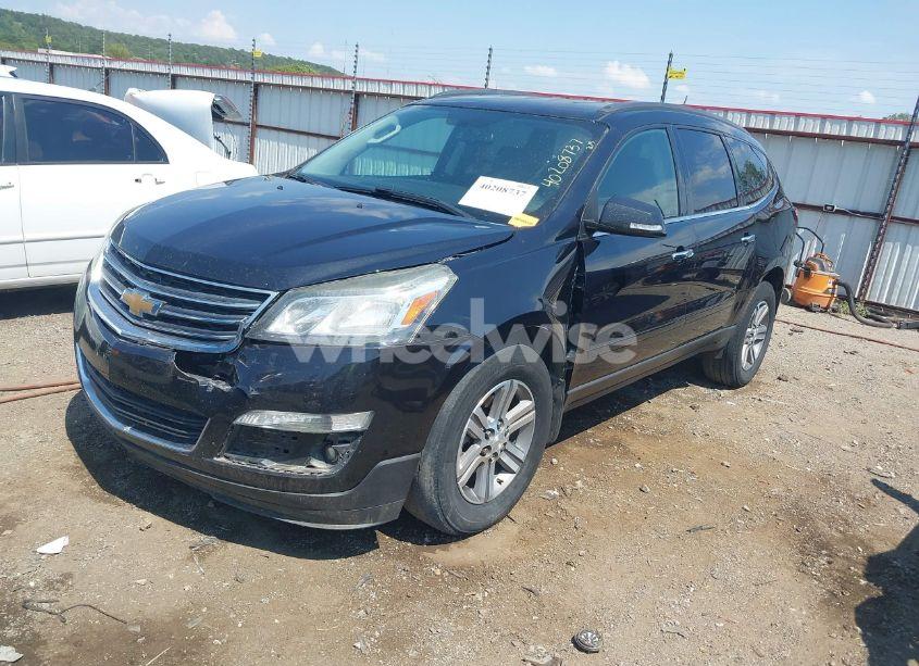 Photo 2 of 2015 Chevrolet Traverse 2LT (VIN 1GNKVHKD3FJ153829)