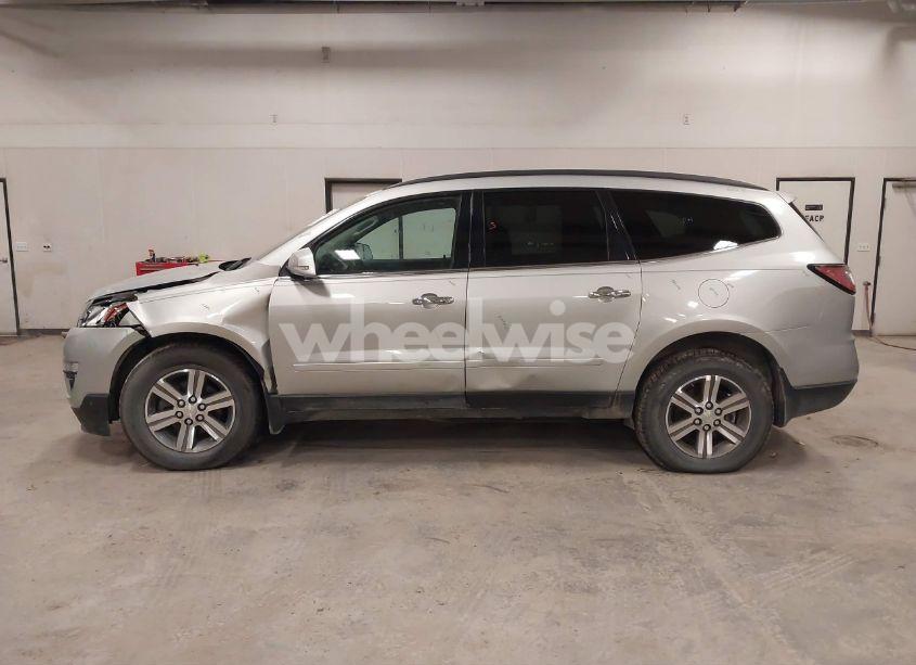 Photo 13 of 2016 Chevrolet Traverse 2LT (VIN 1GNKVHKD3GJ197119)