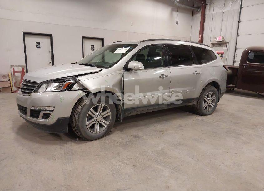 Photo 2 of 2016 Chevrolet Traverse 2LT (VIN 1GNKVHKD3GJ197119)