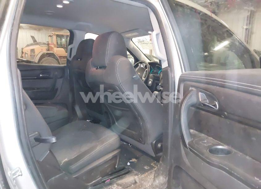 Photo 8 of 2016 Chevrolet Traverse 2LT (VIN 1GNKVHKD3GJ197119)