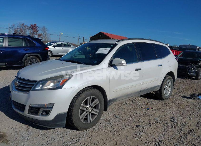 Photo 2 of 2016 Chevrolet Traverse 2LT (VIN 1GNKVHKD3GJ267511)