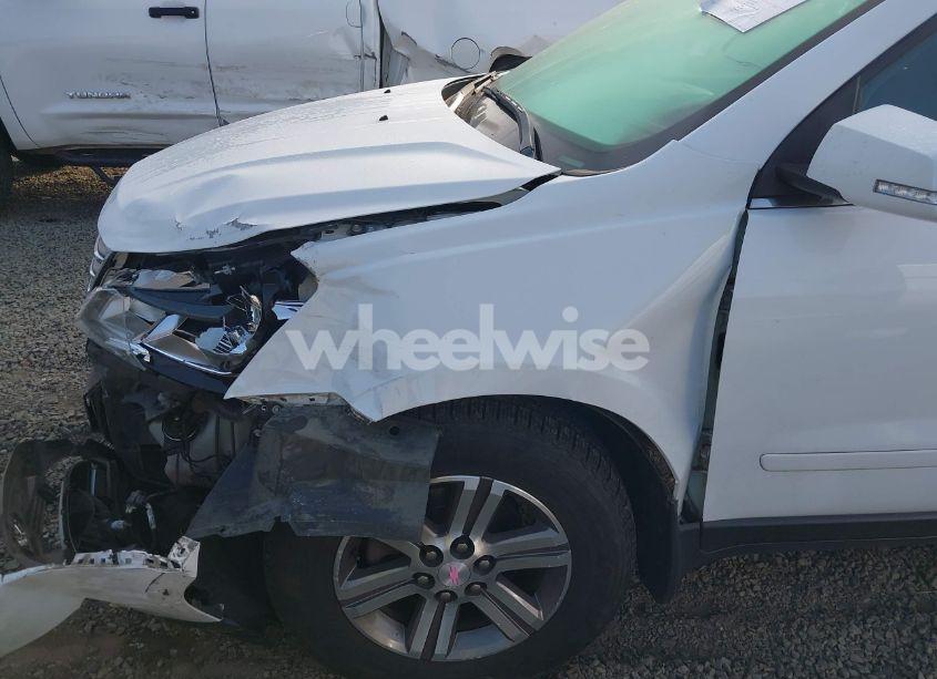 Photo 6 of 2016 Chevrolet Traverse 2LT (VIN 1GNKVHKD3GJ327805)