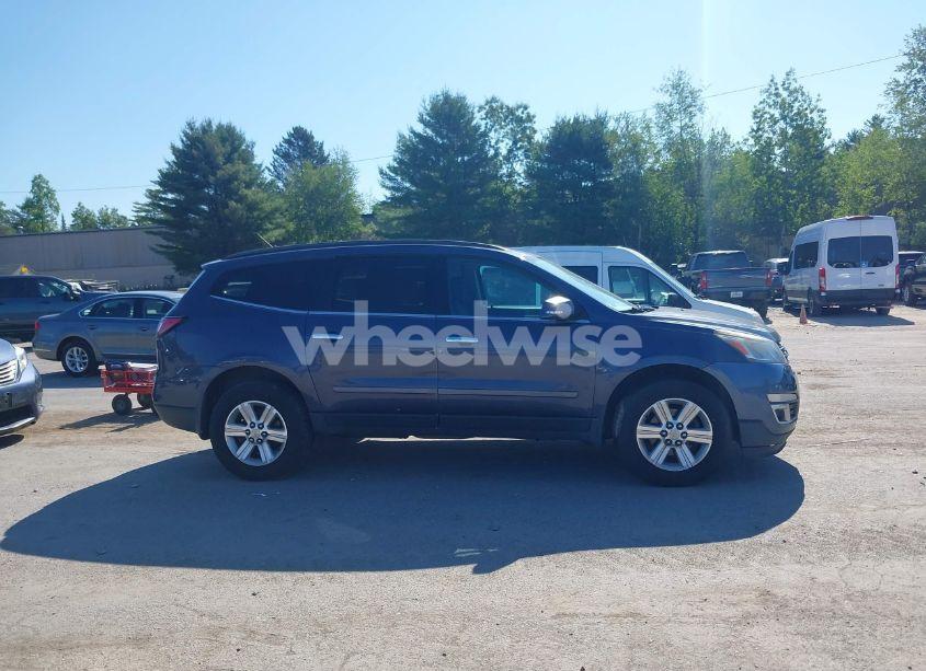 Photo 13 of 2014 Chevrolet Traverse 2LT (VIN 1GNKVHKD4EJ113578)