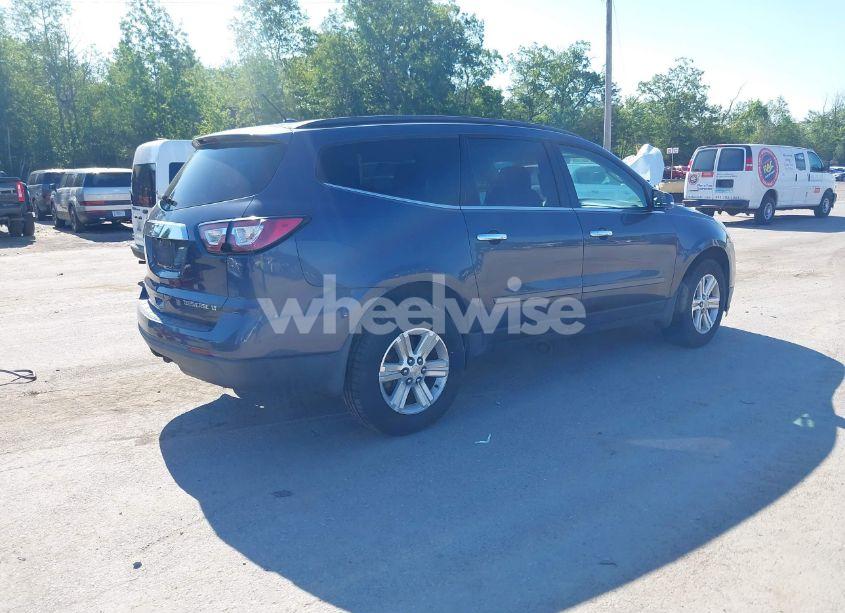 Photo 4 of 2014 Chevrolet Traverse 2LT (VIN 1GNKVHKD4EJ113578)