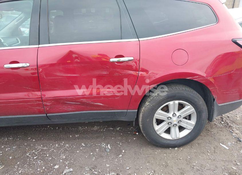 Photo 6 of 2014 Chevrolet Traverse 2LT (VIN 1GNKVHKD4EJ182867)
