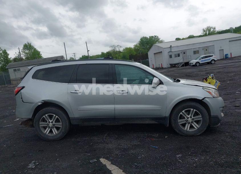 Photo 13 of 2016 Chevrolet Traverse 2LT (VIN 1GNKVHKD4GJ247123)