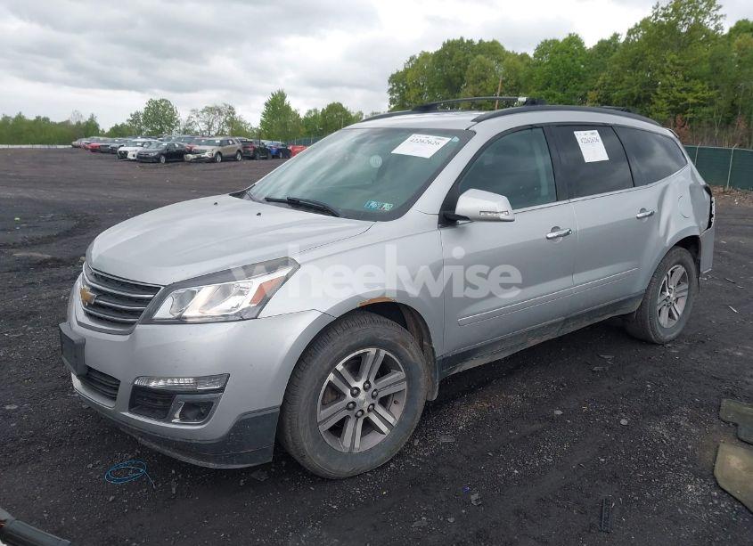Photo 2 of 2016 Chevrolet Traverse 2LT (VIN 1GNKVHKD4GJ247123)