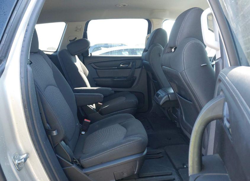 Photo 8 of 2016 Chevrolet Traverse 2LT (VIN 1GNKVHKD4GJ269705)