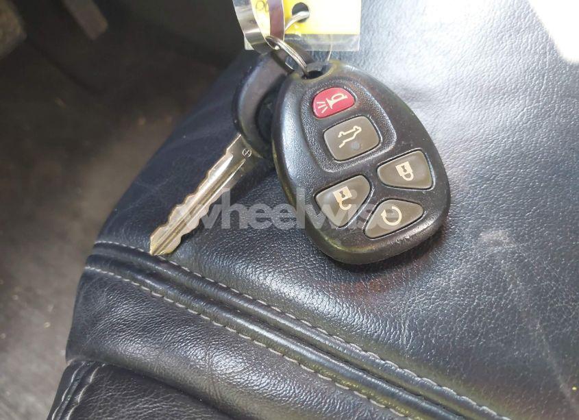 Photo 11 of 2017 Chevrolet Traverse 2LT (VIN 1GNKVHKD4HJ319780)