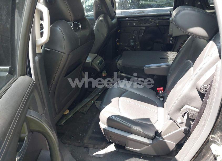 Photo 8 of 2017 Chevrolet Traverse 2LT (VIN 1GNKVHKD4HJ319780)