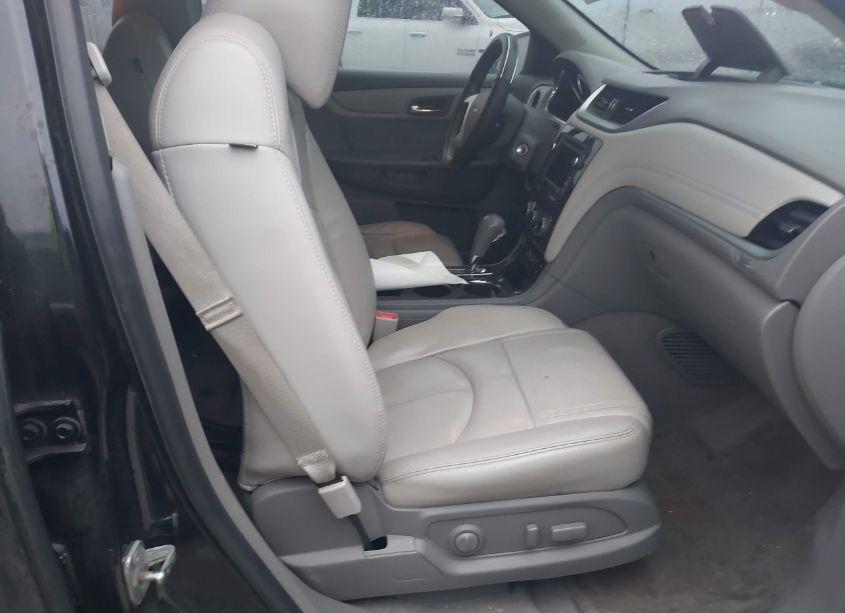 Photo 5 of 2014 Chevrolet Traverse 2LT (VIN 1GNKVHKD5EJ160750)