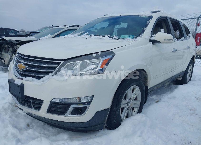 Photo 2 of 2014 Chevrolet Traverse 2LT (VIN 1GNKVHKD5EJ162269)