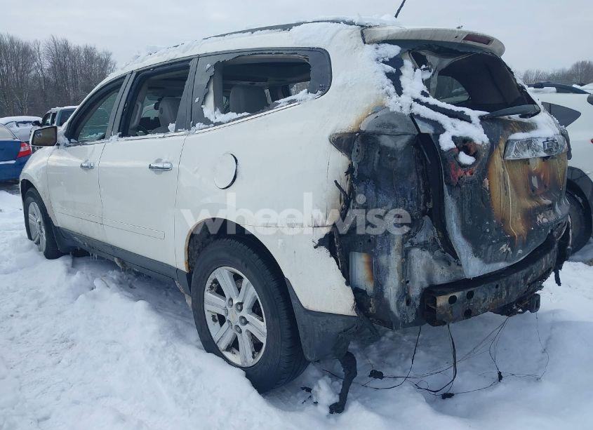Photo 3 of 2014 Chevrolet Traverse 2LT (VIN 1GNKVHKD5EJ162269)