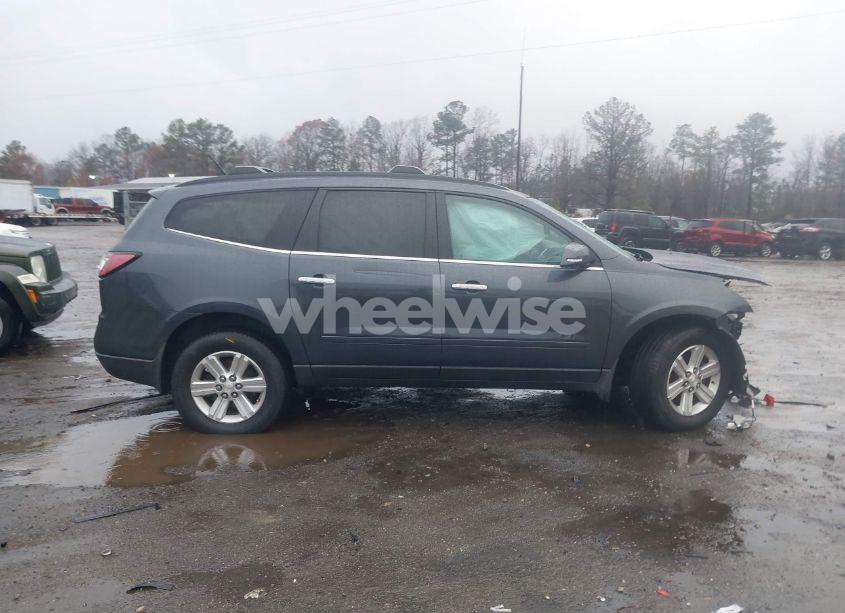 Photo 13 of 2014 Chevrolet Traverse 2LT (VIN 1GNKVHKD5EJ302353)