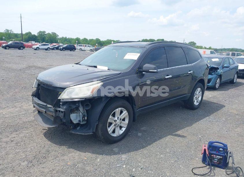Photo 2 of 2014 Chevrolet Traverse 2LT (VIN 1GNKVHKD5EJ328726)