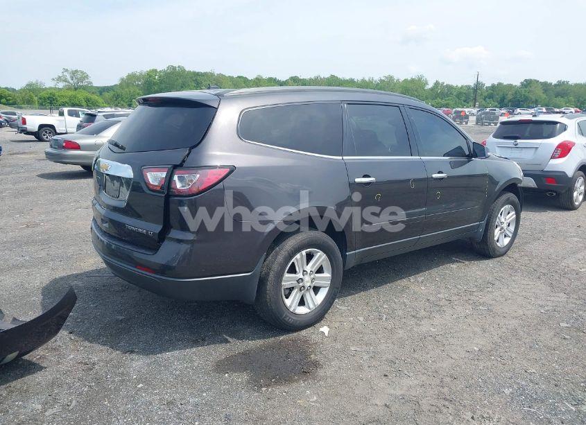 Photo 4 of 2014 Chevrolet Traverse 2LT (VIN 1GNKVHKD5EJ328726)