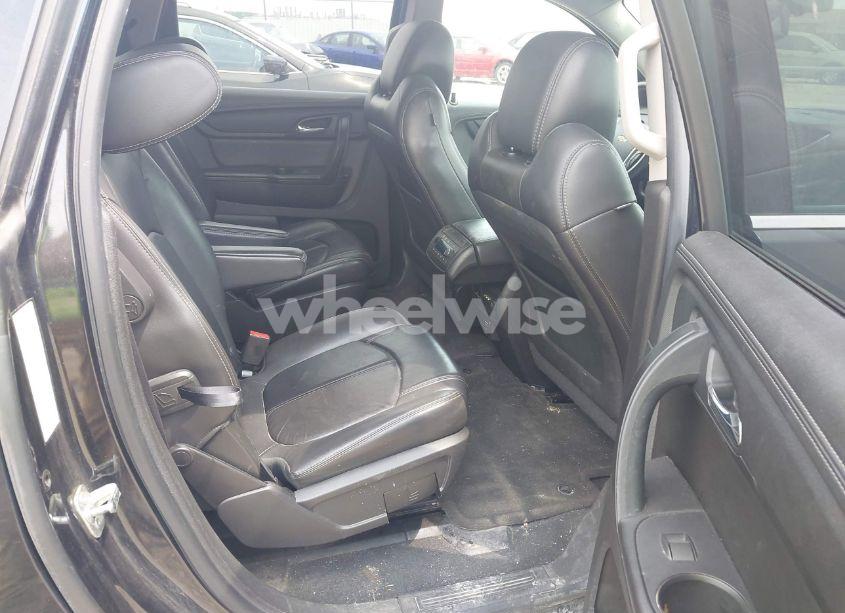 Photo 8 of 2015 Chevrolet Traverse 2LT (VIN 1GNKVHKD5FJ308574)