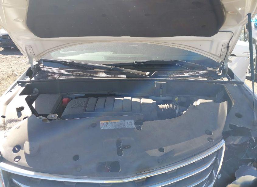 Photo 10 of 2016 Chevrolet Traverse 2LT (VIN 1GNKVHKD5GJ155759)