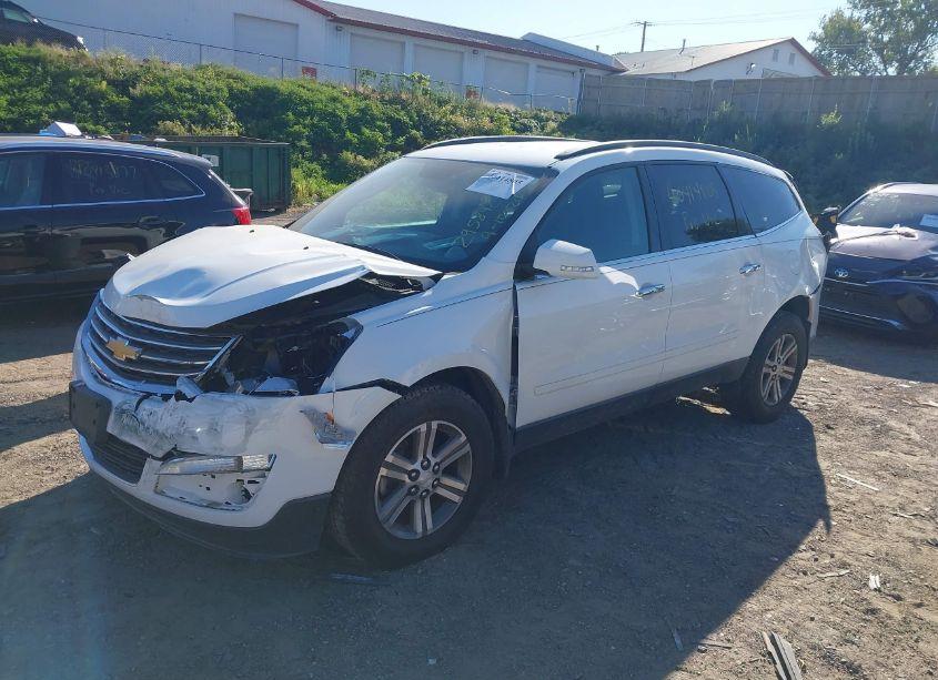 Photo 2 of 2016 Chevrolet Traverse 2LT (VIN 1GNKVHKD5GJ155759)