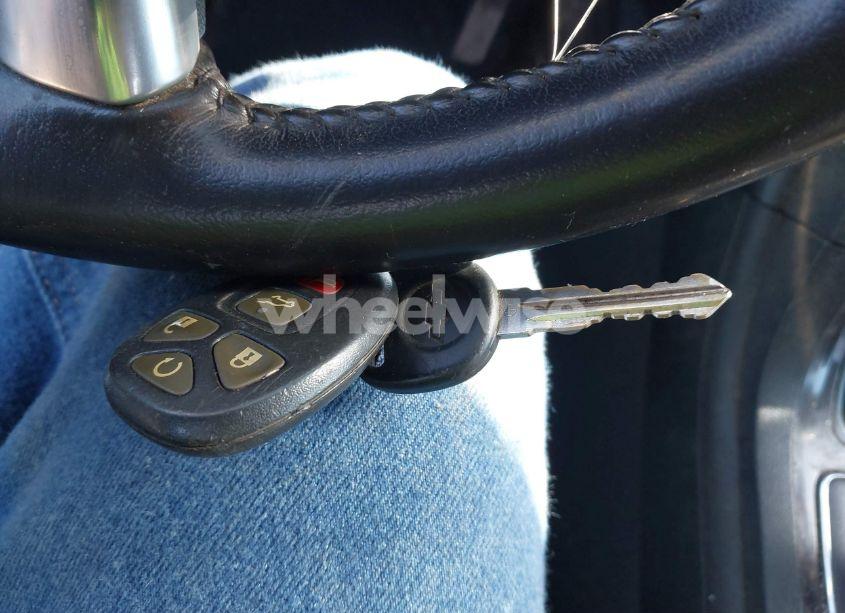 Photo 11 of 2017 Chevrolet Traverse 2LT (VIN 1GNKVHKD5HJ128739)