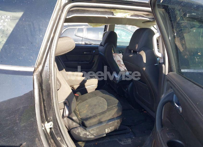 Photo 8 of 2017 Chevrolet Traverse 2LT (VIN 1GNKVHKD5HJ128739)