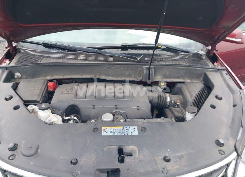 Photo 10 of 2017 Chevrolet Traverse 2LT (VIN 1GNKVHKD5HJ261677)