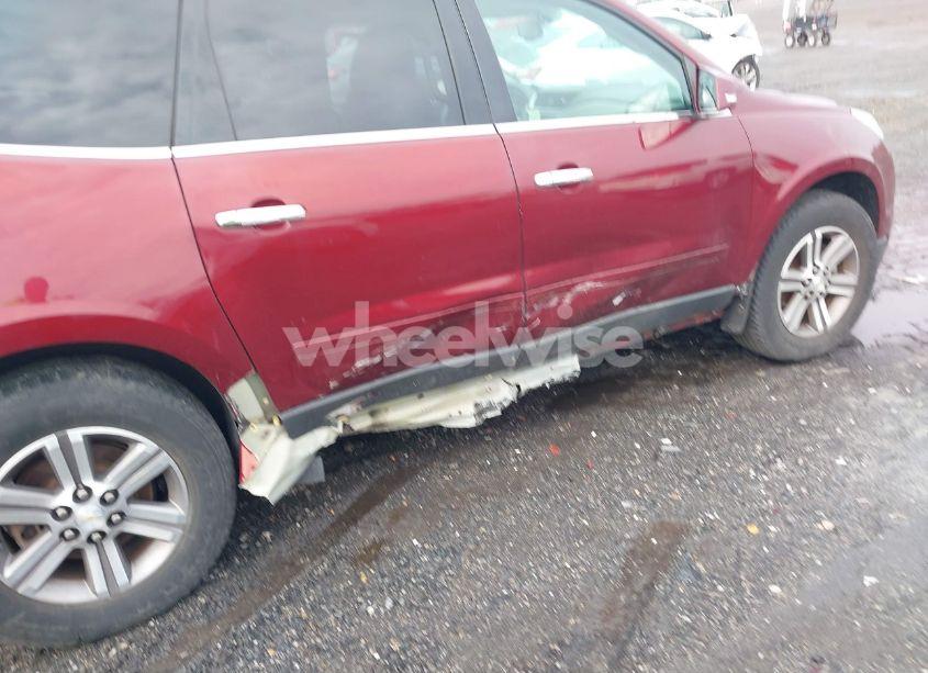 Photo 6 of 2017 Chevrolet Traverse 2LT (VIN 1GNKVHKD5HJ261677)