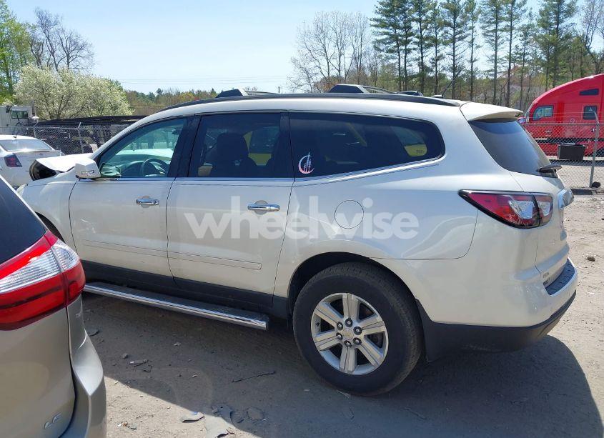 Photo 14 of 2014 Chevrolet Traverse 2LT (VIN 1GNKVHKD6EJ226934)