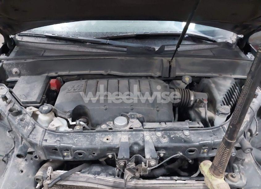 Photo 10 of 2016 Chevrolet Traverse 2LT (VIN 1GNKVHKD6GJ117618)