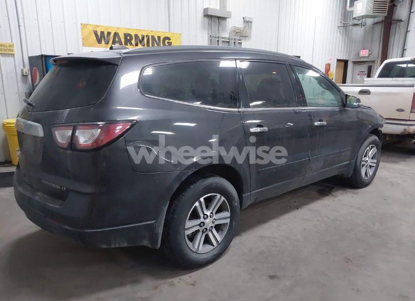Photo 4 of 2016 Chevrolet Traverse 2LT (VIN 1GNKVHKD6GJ117618)