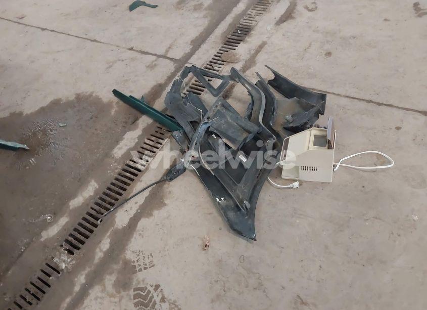 Photo 12 of 2016 Chevrolet Traverse 2LT (VIN 1GNKVHKD6GJ183098)