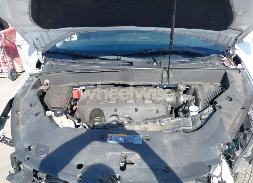 Photo 10 of 2016 Chevrolet Traverse 2LT (VIN 1GNKVHKD6GJ347952)