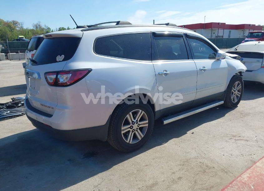 Photo 4 of 2016 Chevrolet Traverse 2LT (VIN 1GNKVHKD6GJ347952)