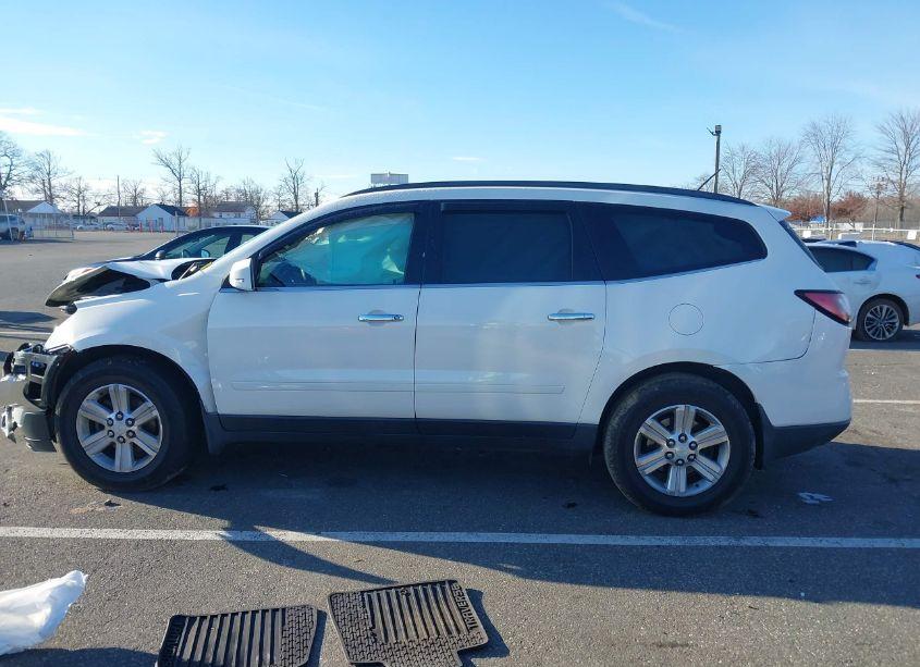 Photo 14 of 2014 Chevrolet Traverse 2LT (VIN 1GNKVHKD7EJ332020)