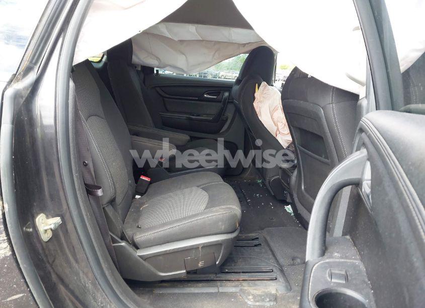 Photo 8 of 2014 Chevrolet Traverse 2LT (VIN 1GNKVHKD7EJ377927)