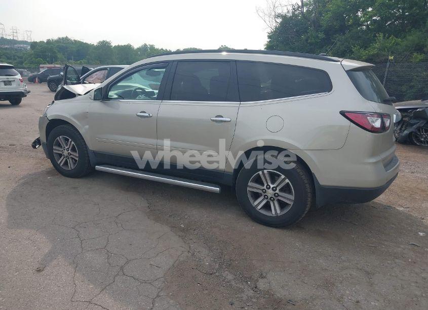 Photo 3 of 2015 Chevrolet Traverse 2LT (VIN 1GNKVHKD7FJ105864)