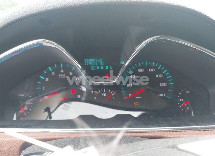 Photo 7 of 2015 Chevrolet Traverse 2LT (VIN 1GNKVHKD7FJ105864)