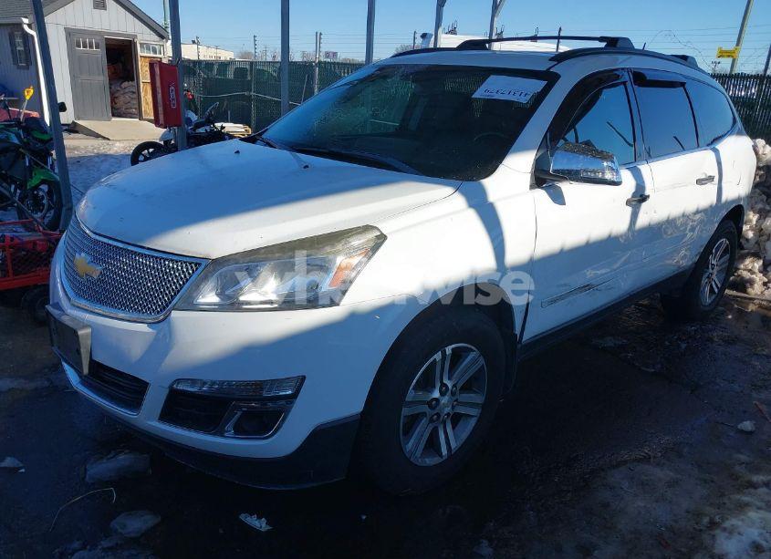 Photo 2 of 2016 Chevrolet Traverse 2LT (VIN 1GNKVHKD7GJ268936)