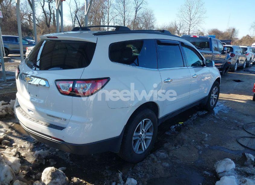 Photo 4 of 2016 Chevrolet Traverse 2LT (VIN 1GNKVHKD7GJ268936)