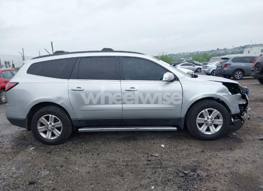 Photo 12 of 2014 Chevrolet Traverse 2LT (VIN 1GNKVHKD8EJ294782)