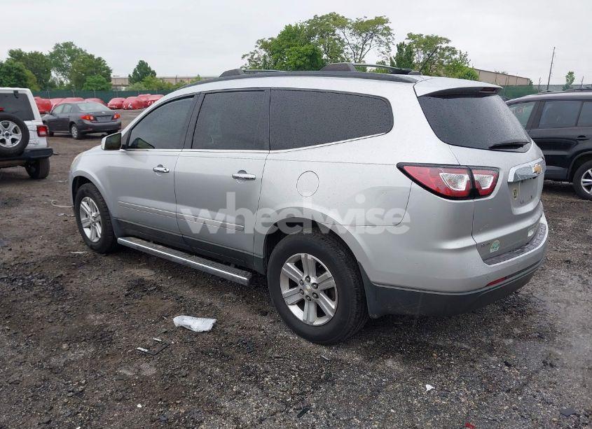 Photo 3 of 2014 Chevrolet Traverse 2LT (VIN 1GNKVHKD8EJ294782)