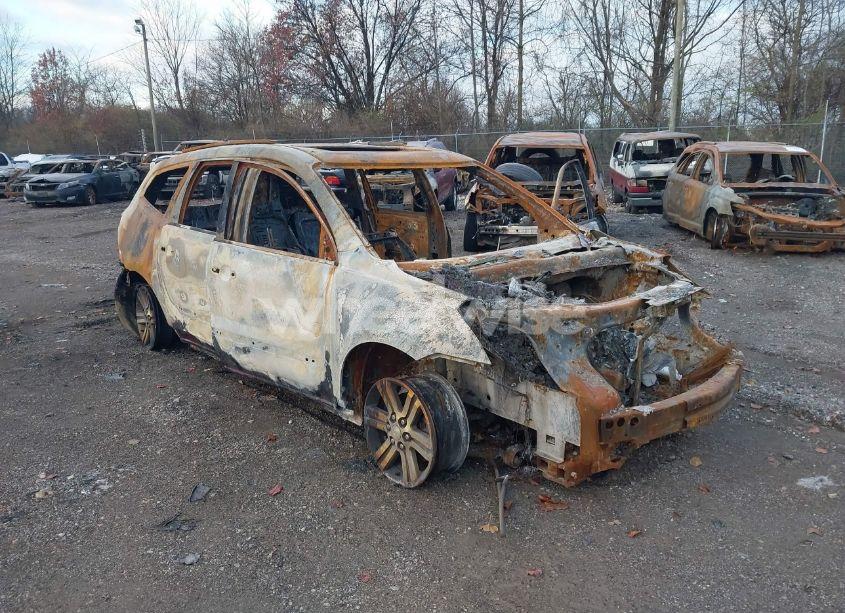 2015 Chevrolet Traverse 2LT (VIN 1GNKVHKD8FJ195459) main photo