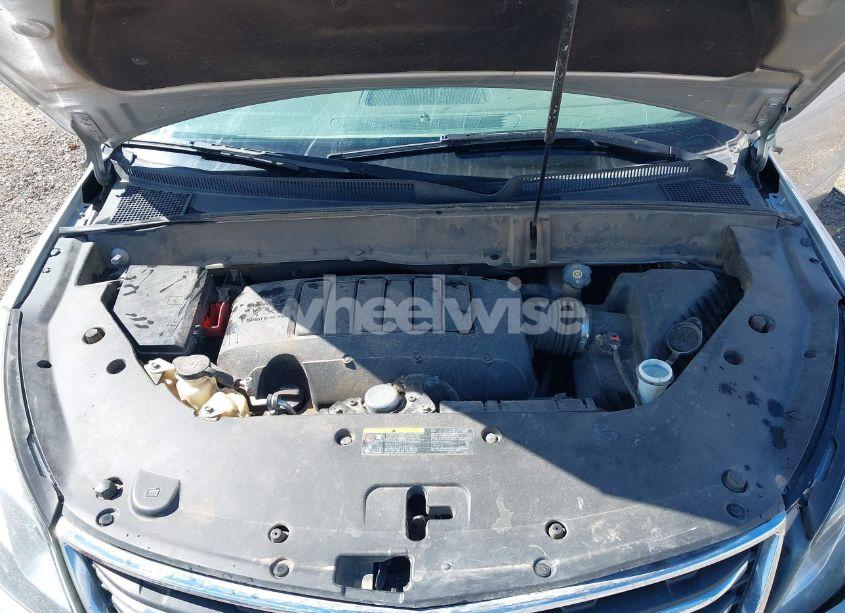 Photo 10 of 2017 Chevrolet Traverse 2LT (VIN 1GNKVHKD8HJ116634)