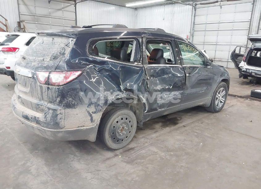 Photo 4 of 2017 Chevrolet Traverse 2LT (VIN 1GNKVHKD8HJ127049)