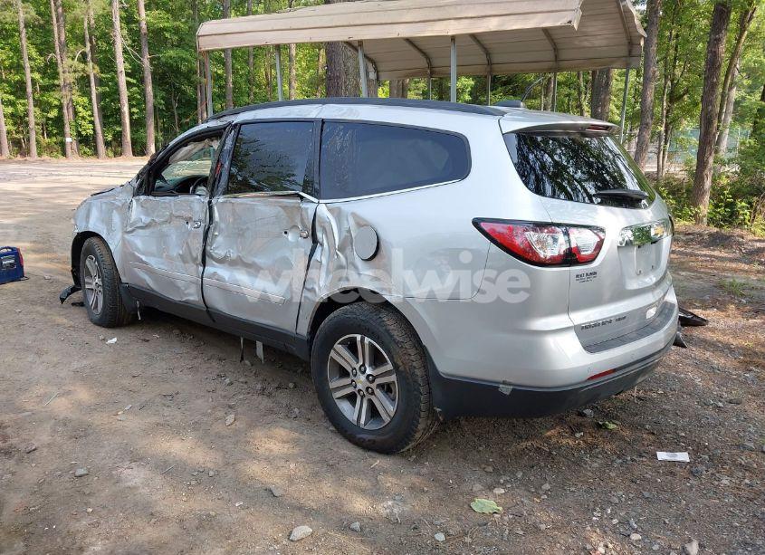 Photo 3 of 2017 Chevrolet Traverse 2LT (VIN 1GNKVHKD8HJ138357)
