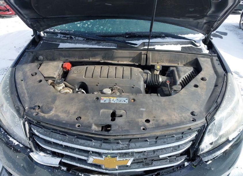 Photo 10 of 2017 Chevrolet Traverse 2LT (VIN 1GNKVHKD8HJ281390)