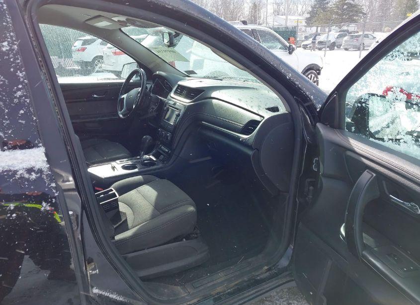 Photo 5 of 2017 Chevrolet Traverse 2LT (VIN 1GNKVHKD8HJ281390)